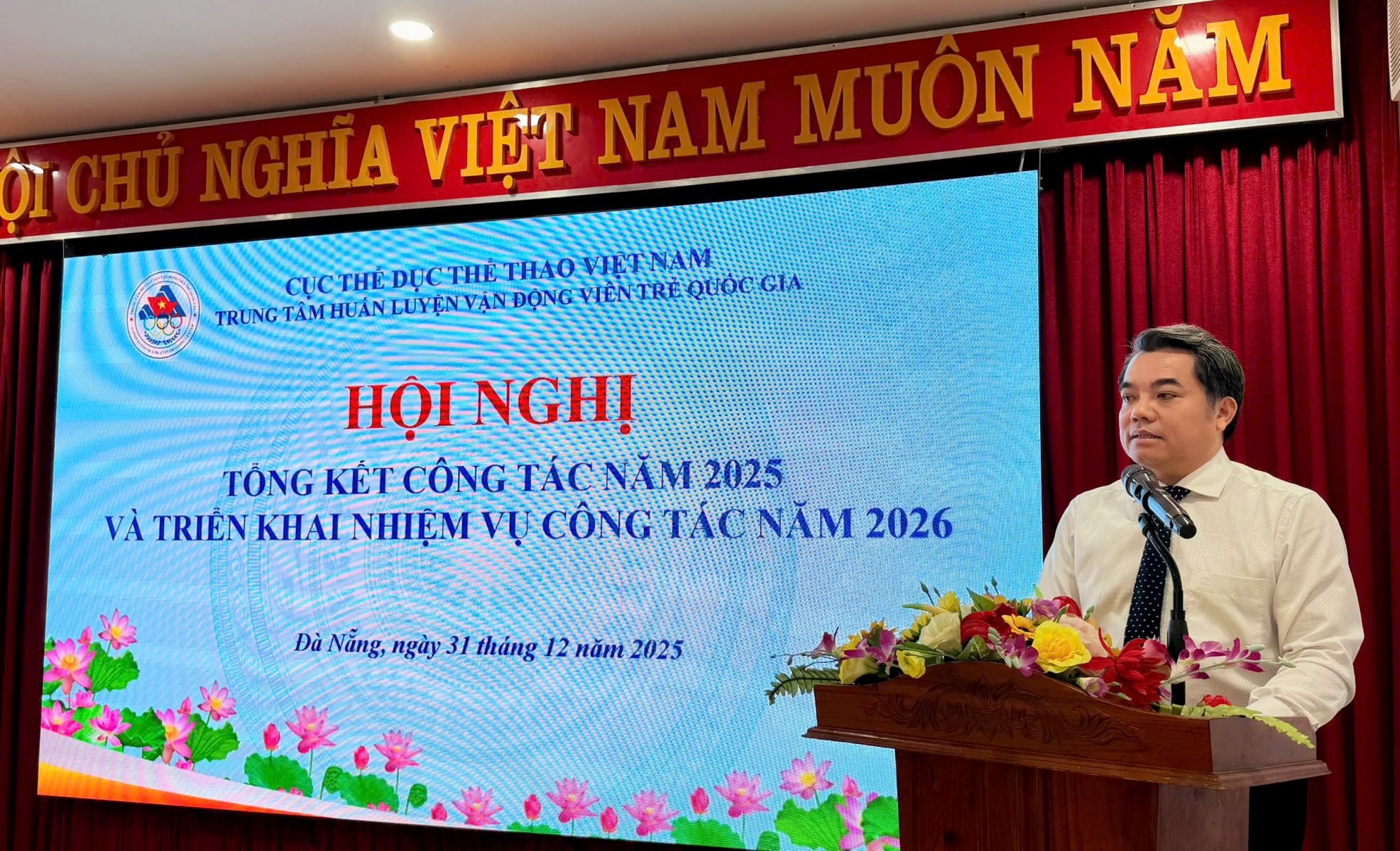 Trung tâm HL VĐV trẻ quốc gia tổ chức Hội nghị Tổng kết công tác năm 2025 và trao tặng Giấy khen cho Cán bộ, HLV và VĐV thuộc các đội tuyển thể thao quốc gia vì đã có thành tích thi đấu xuất sắc tại Đại hội Thể thao Đông Nam Á lần thứ 33 (SEA Games 33). trung tam hl vdv tre quoc gia to chuc hoi nghi tong ket cong tac nam 2025 va trao tang giay khen cho can bo hlv va vdv thuoc cac doi tuyen the thao quoc gia vi da co thanh tich thi dau xuat sac tai dai hoi the thao dong nam a lan thu 33 sea games 33